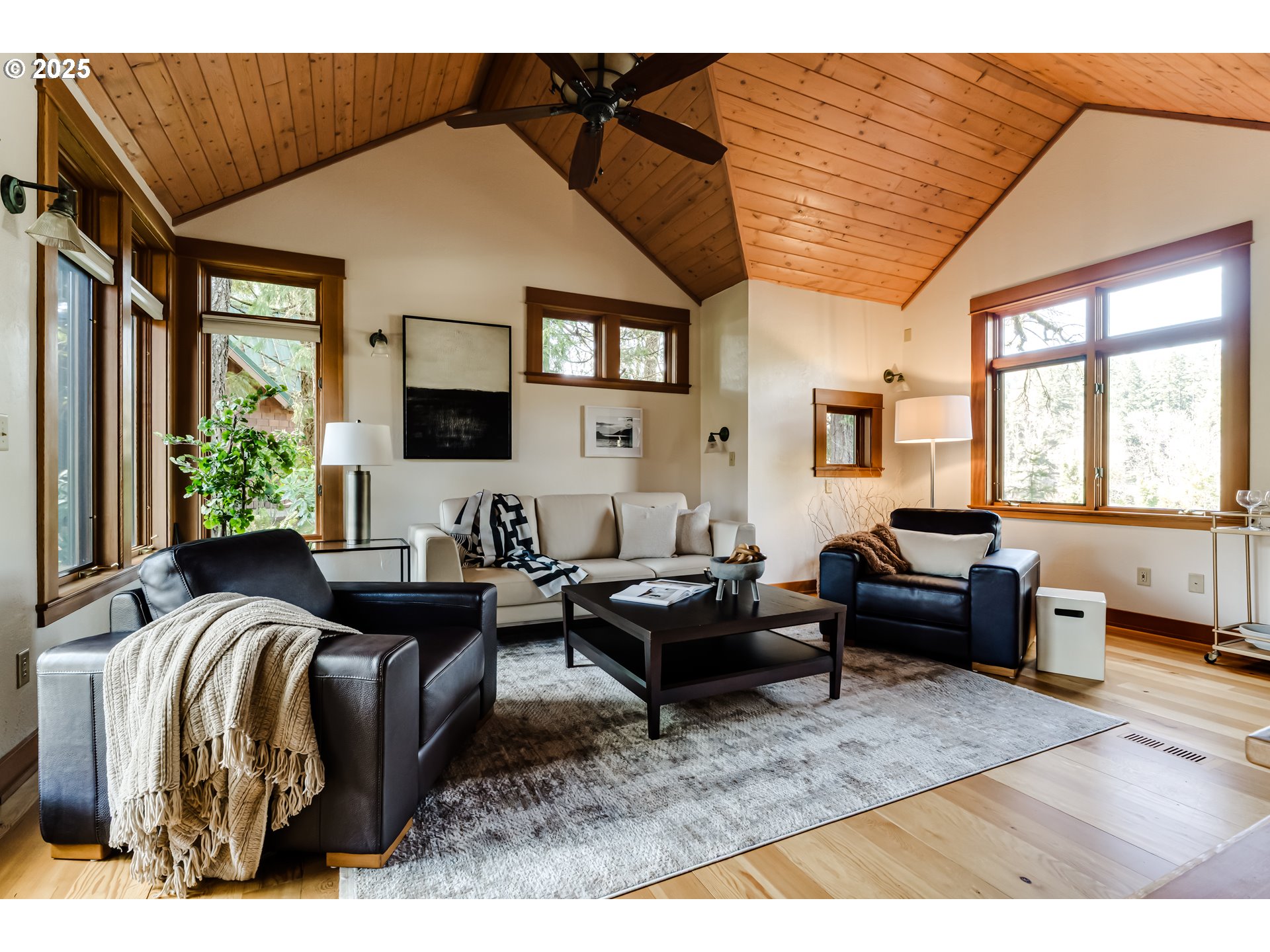 43081 Deerhorn Road Springfield, OR 97478 - Photo 25 of 45