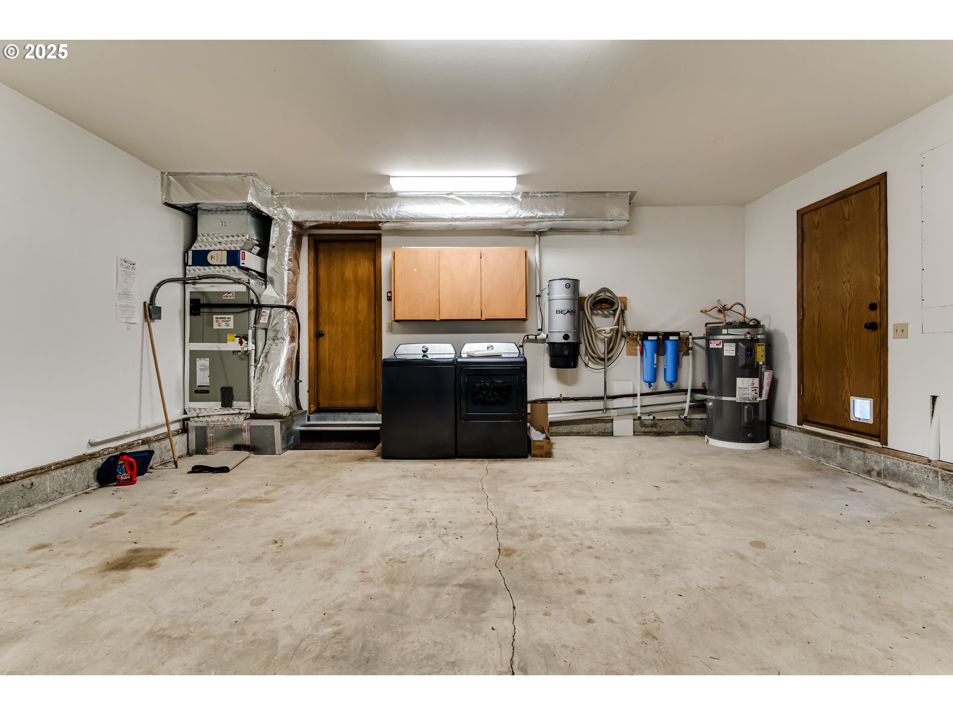 43081 Deerhorn Road Springfield, OR 97478 - Photo 35 of 45