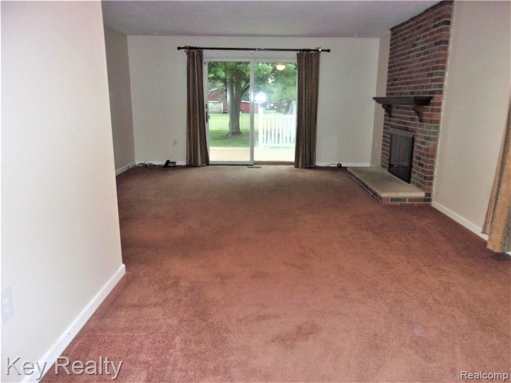 35455 Wick Road Romulus, MI 48174 - Photo 12 of 36 2013-04-05 07.06