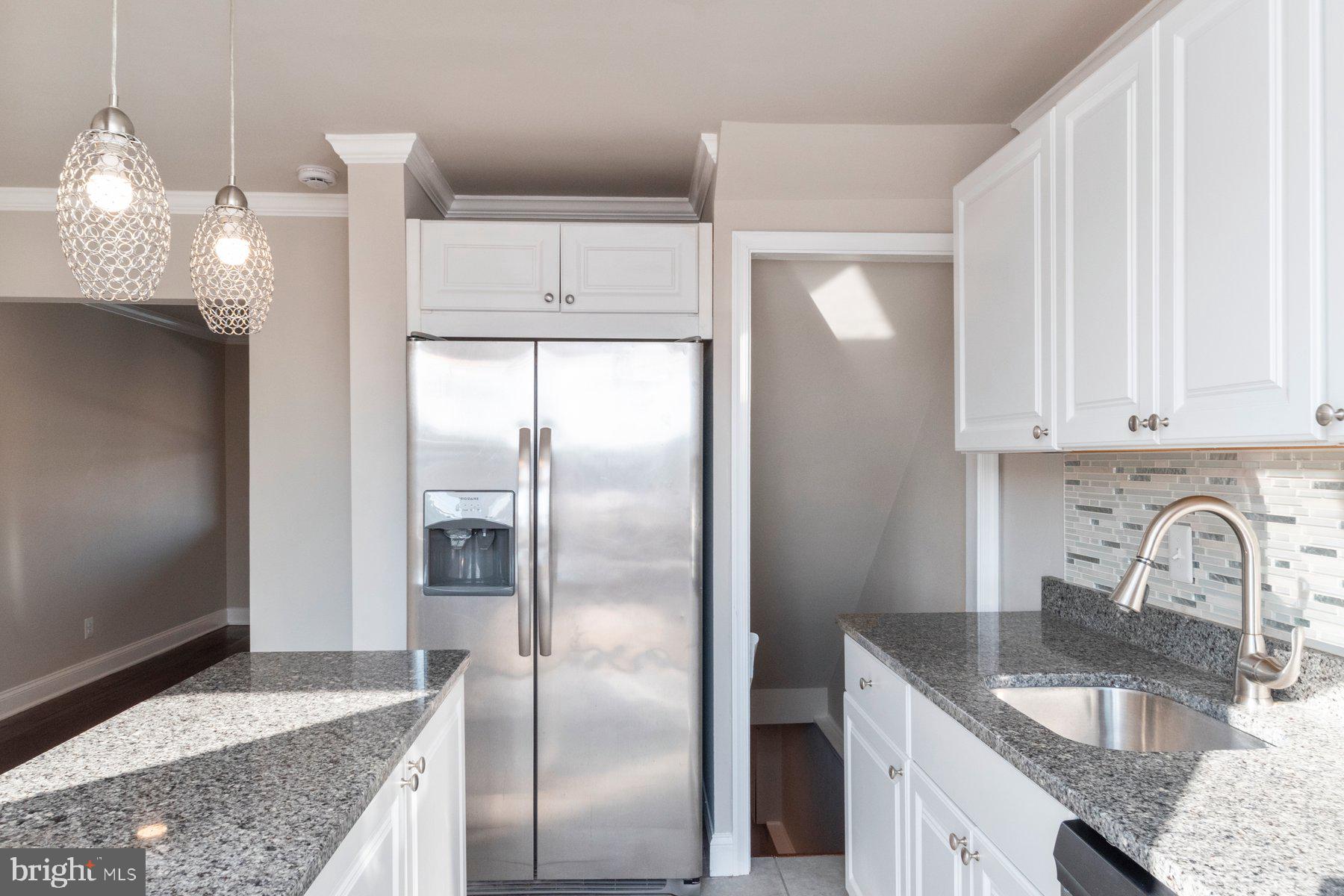 409 Oakwood Road Dundalk, MD 21222 - Photo 14 of 29