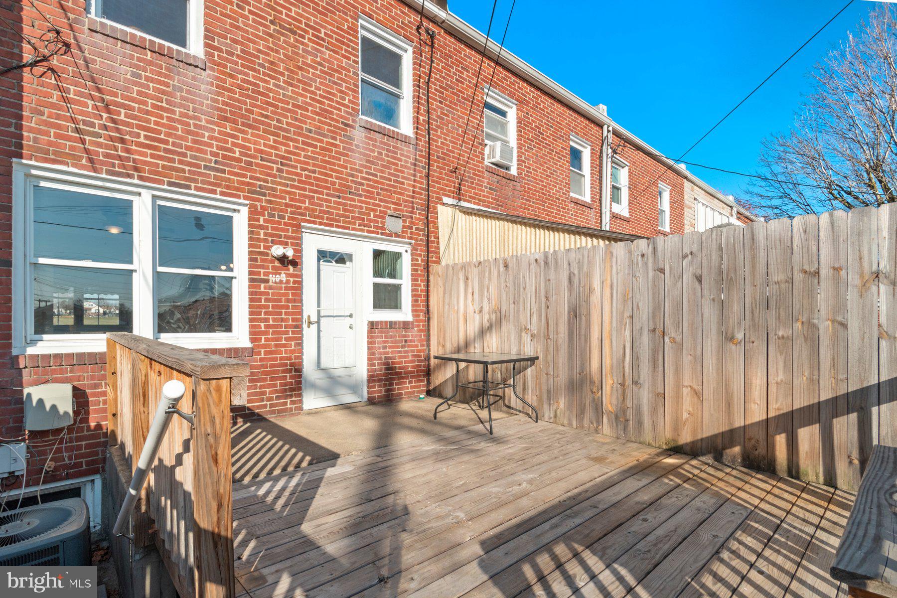 409 Oakwood Road Dundalk, MD 21222 - Photo 27 of 29 Great Place For a Grill