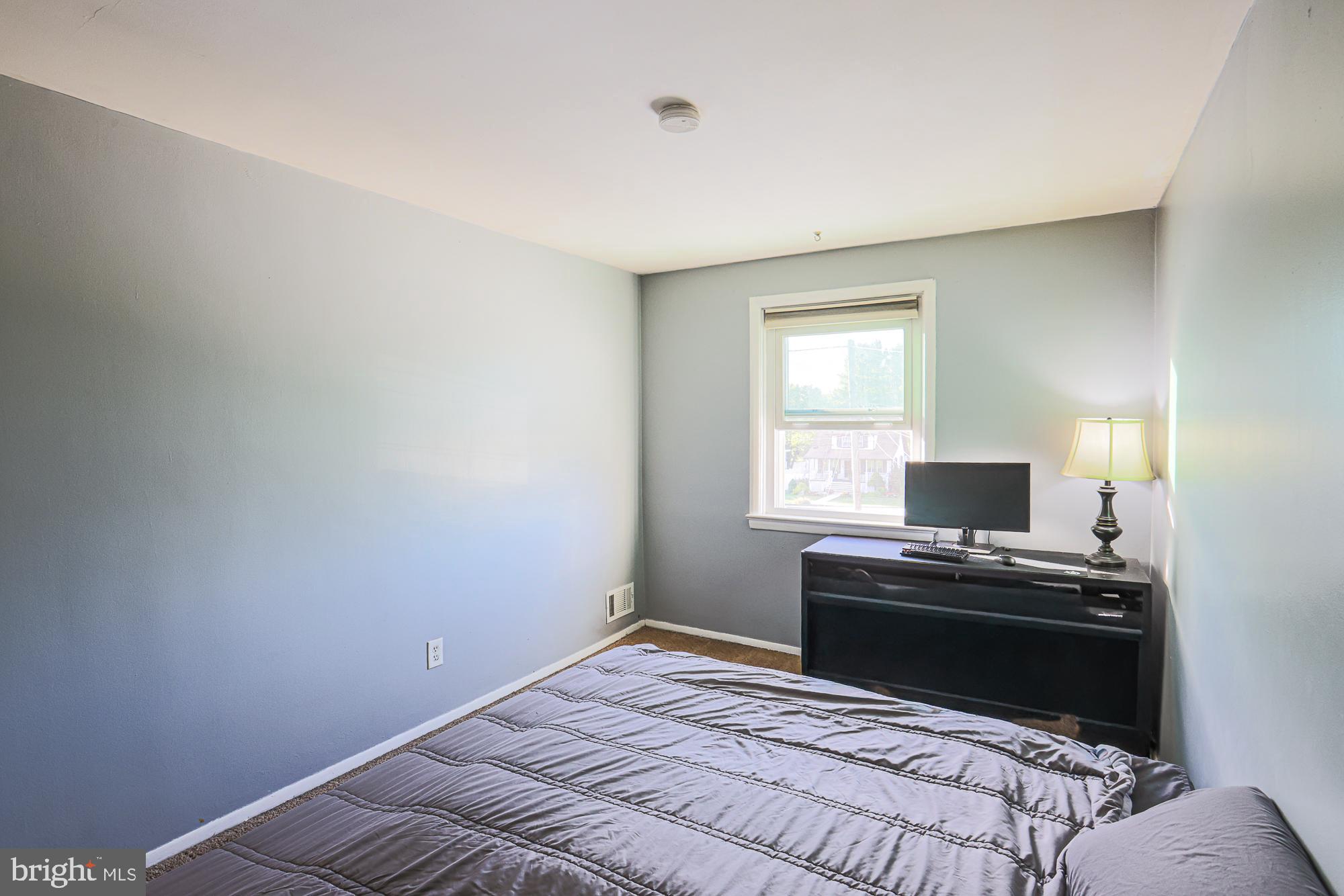 8739 Cimarron Circle Baltimore, MD 21234 - Photo 24 of 46 Bedroom 1