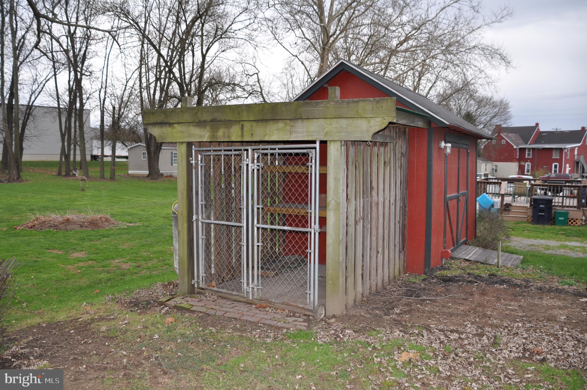 9 North Vintage Road Paradise, PA 17562 - Photo 5 of 40 Cage on shed