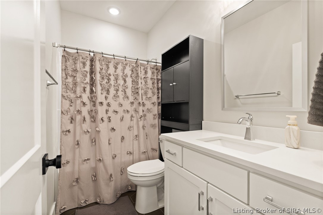 6019 Rising Fawn Court Georgetown, IN 47122 - Photo 43 of 50 Bathroom 2