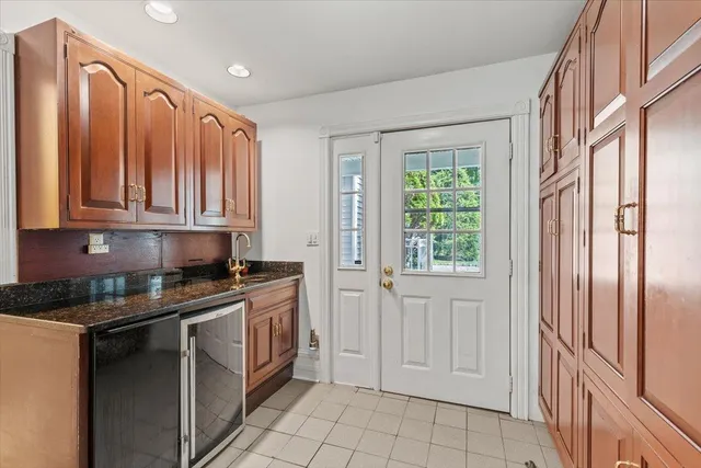 $2,295,000 | 655 North Street, Harrison, NY 10580