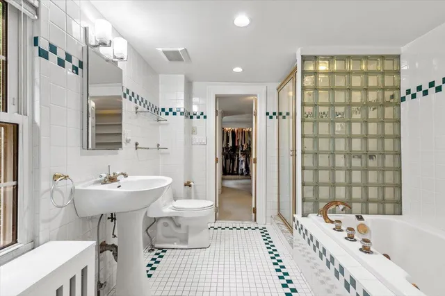 $2,295,000 | 655 North Street, Harrison, NY 10580