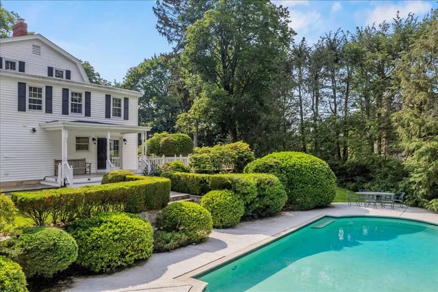 $2,295,000 | 655 North Street, Harrison, NY 10580