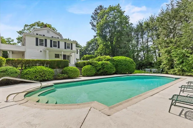 $2,295,000 | 655 North Street, Harrison, NY 10580