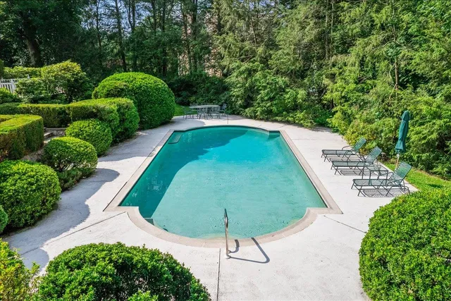 $2,295,000 | 655 North Street, Harrison, NY 10580