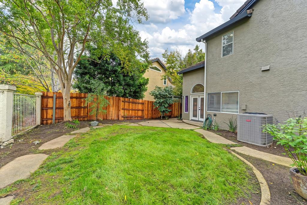 113 Ballast Way Folsom, CA 95630 - Photo 33 of 42 front view of a house with a yard