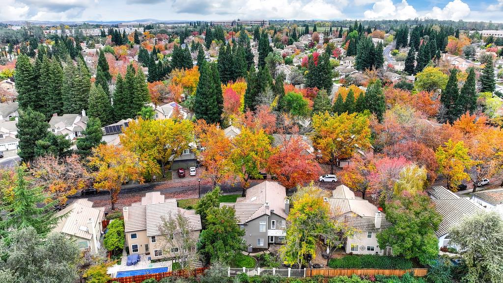 113 Ballast Way Folsom, CA 95630 - Photo 39 of 42 a city view with lake view