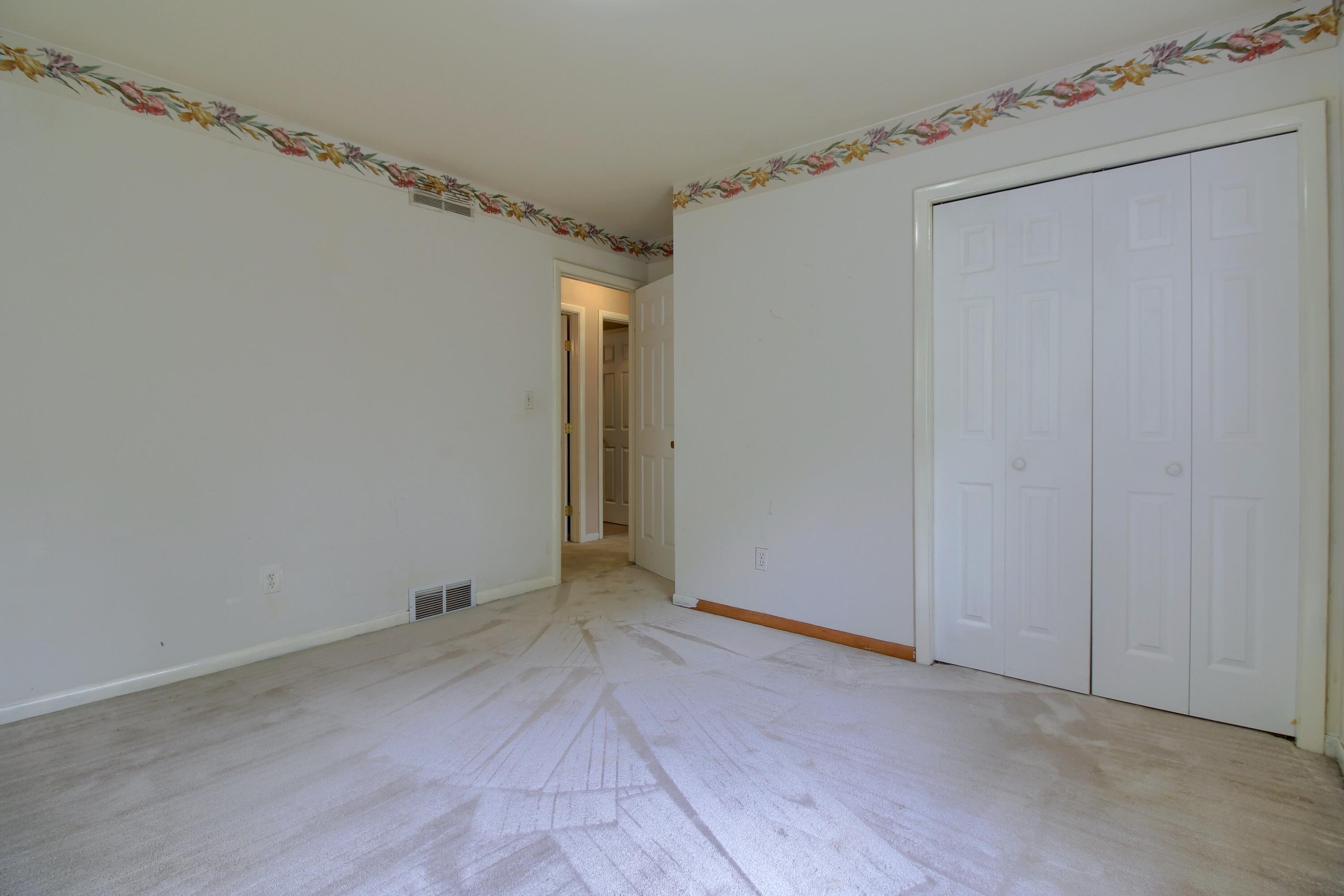 39 Judd Road Milan, MI 48160 - Photo 22 of 32 3rd-Bedroom-2nd-View