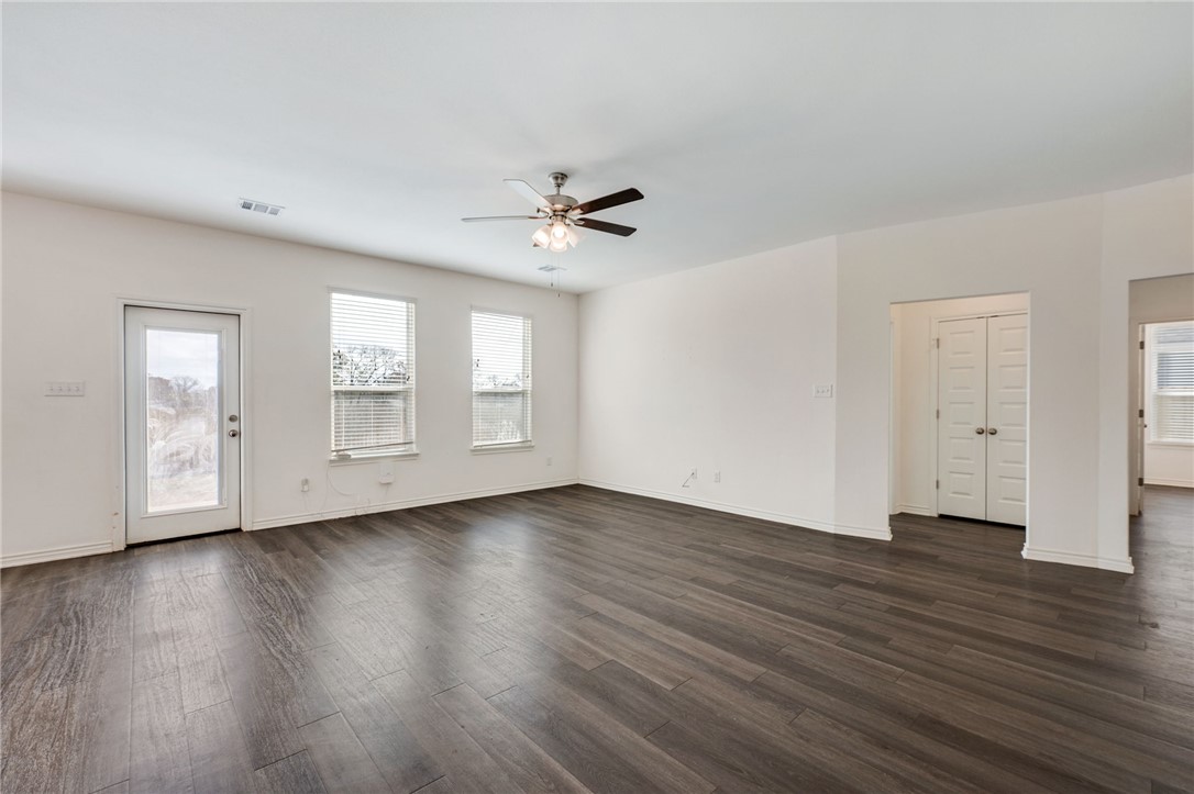 2502 Lightfoot Lane Bryan, TX 77803 - Photo 11 of 23