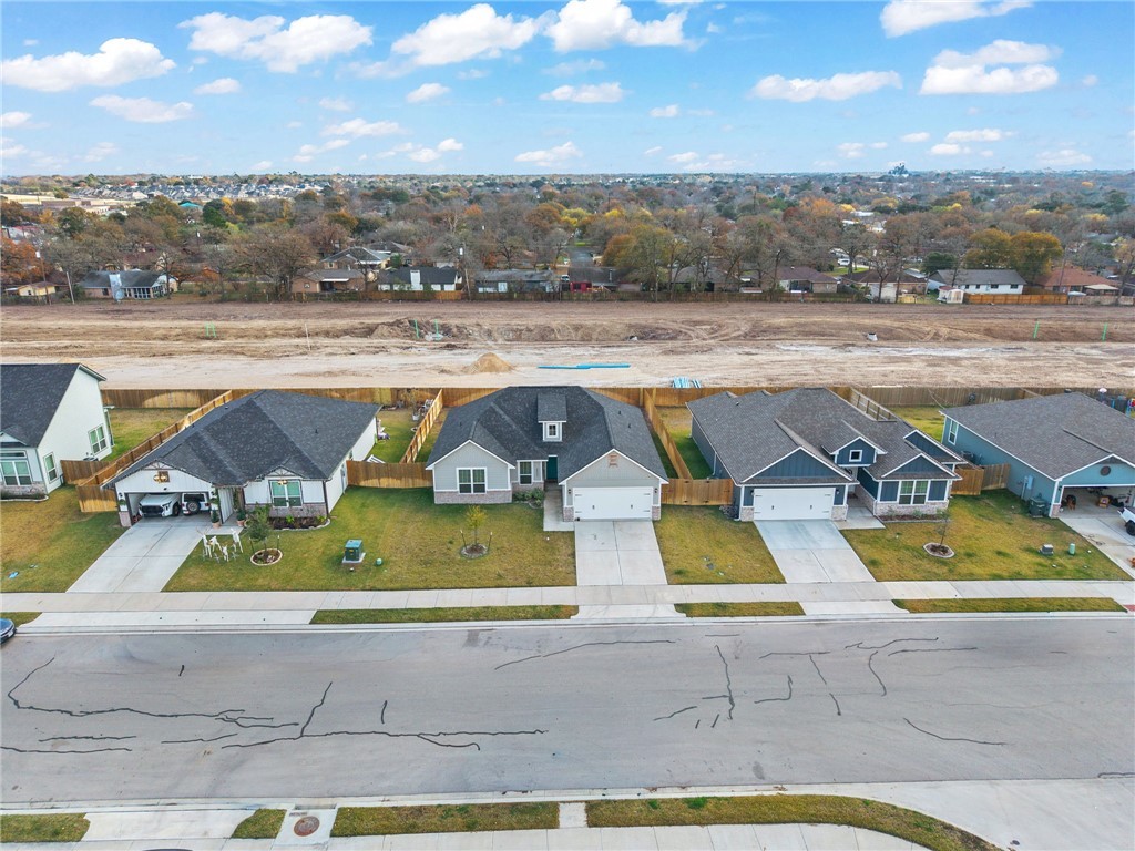 2502 Lightfoot Lane Bryan, TX 77803 - Photo 2 of 23