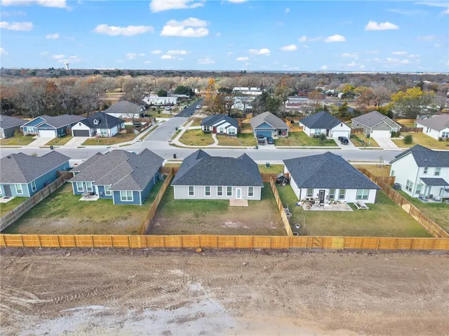 $279,000 | 2502 Lightfoot Lane, Bryan, TX 77803