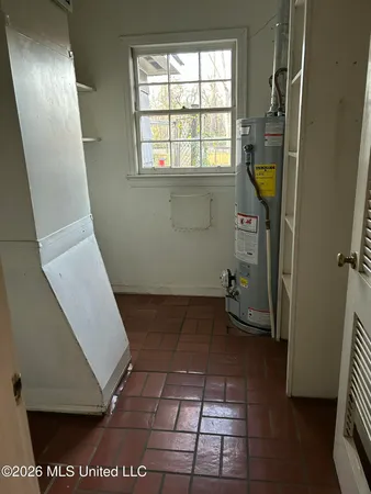 $200,000 | 1424 East Northside Drive, Jackson, MS 39211