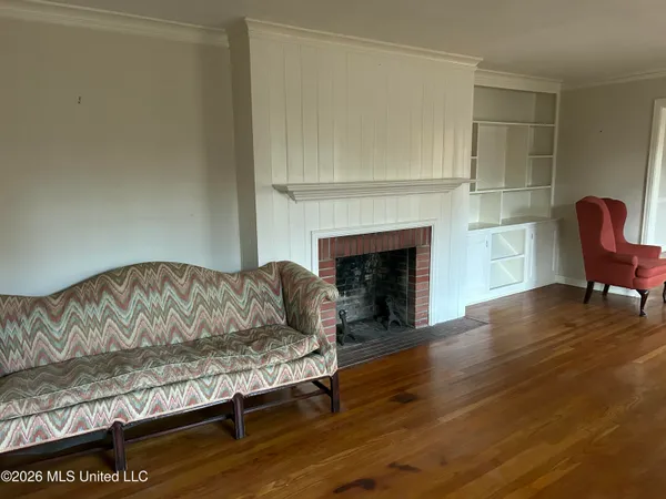 $200,000 | 1424 East Northside Drive, Jackson, MS 39211
