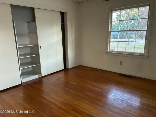 $200,000 | 1424 East Northside Drive, Jackson, MS 39211