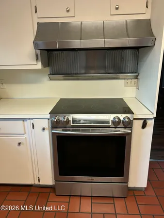 $200,000 | 1424 East Northside Drive, Jackson, MS 39211