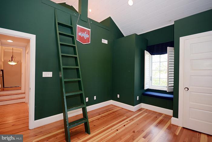 8018 Rider Avenue Baltimore, MD 21204 - Photo 17 of 23 Bedroom