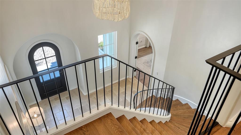 70 Lighthouse Point Drive Longboat Key, FL 34228 - Photo 17 of 79