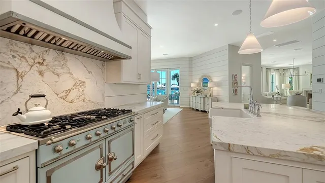 $13,750,000 | 70 Lighthouse Point Drive, Longboat Key, FL 34228