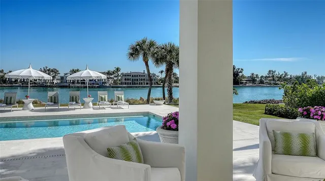 $13,750,000 | 70 Lighthouse Point Drive, Longboat Key, FL 34228