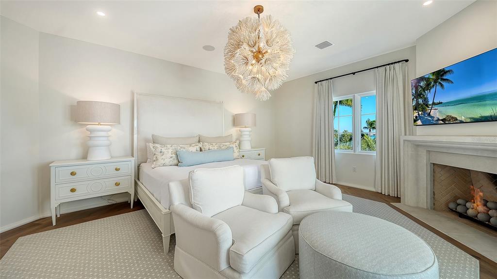 70 Lighthouse Point Drive Longboat Key, FL 34228 - Photo 55 of 77