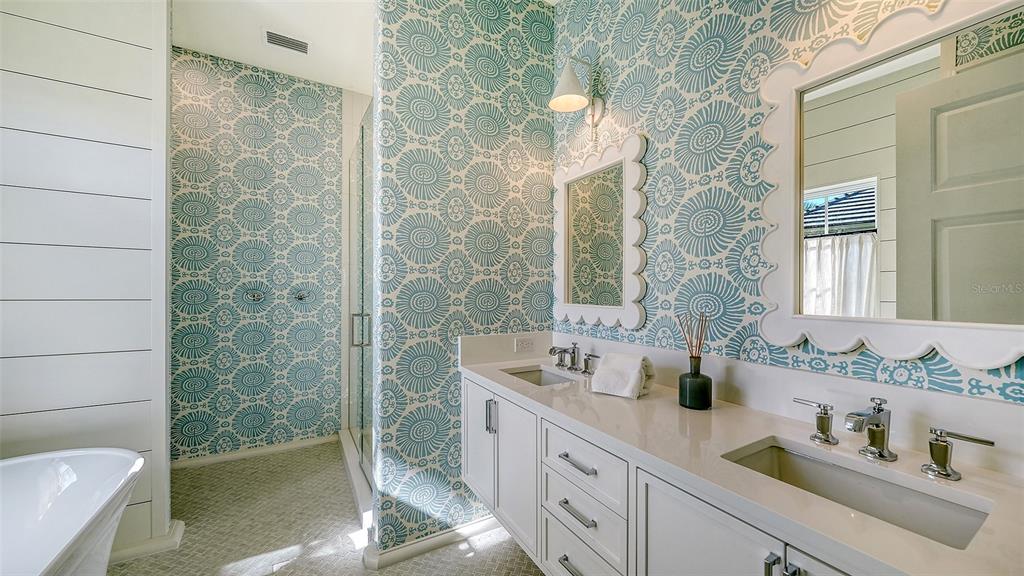 70 Lighthouse Point Drive Longboat Key, FL 34228 - Photo 68 of 77