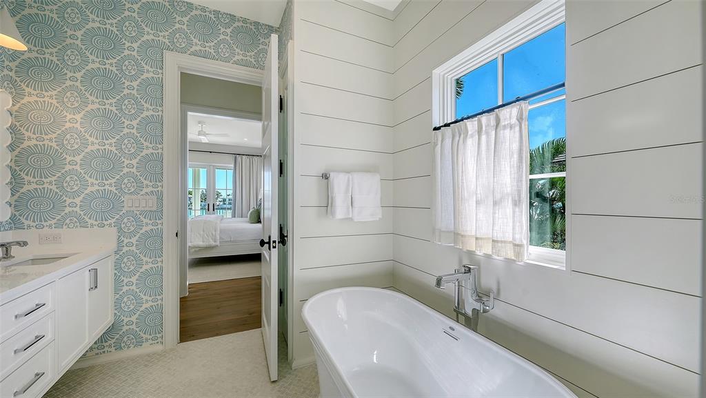 70 Lighthouse Point Drive Longboat Key, FL 34228 - Photo 69 of 77