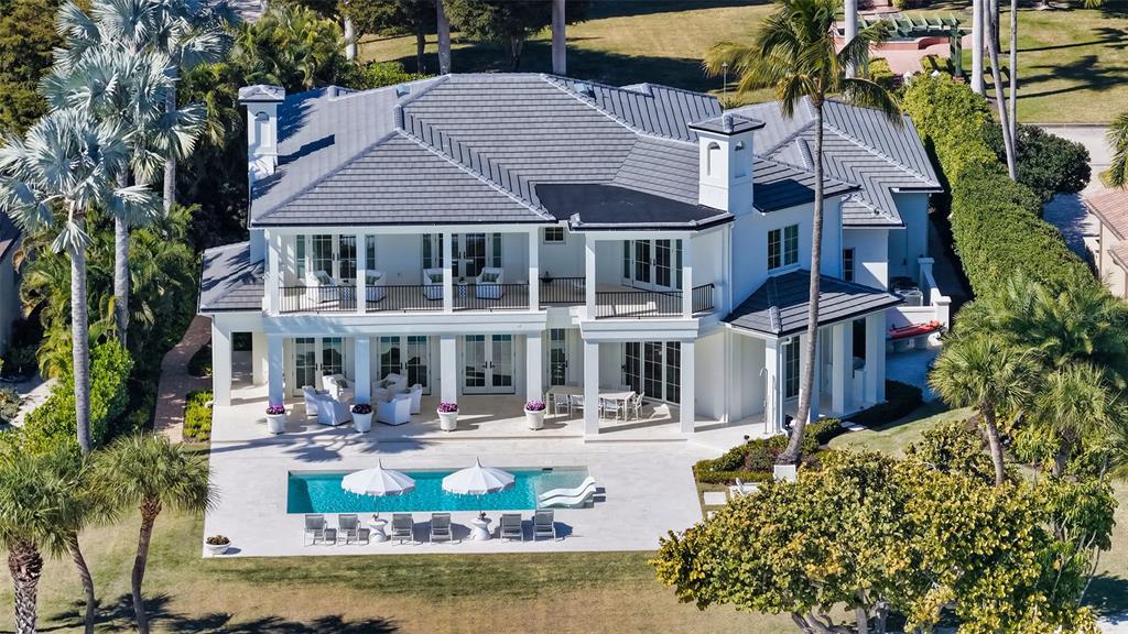 70 Lighthouse Point Drive Longboat Key, FL 34228 - Photo 8 of 79