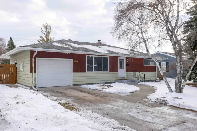 $260,000 | 1834 14 1/2 Street South, Fargo, ND 58103