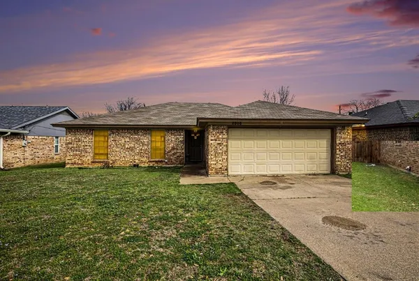 $249,996 | 2808 Southpark Lane, Fort Worth, TX 76133