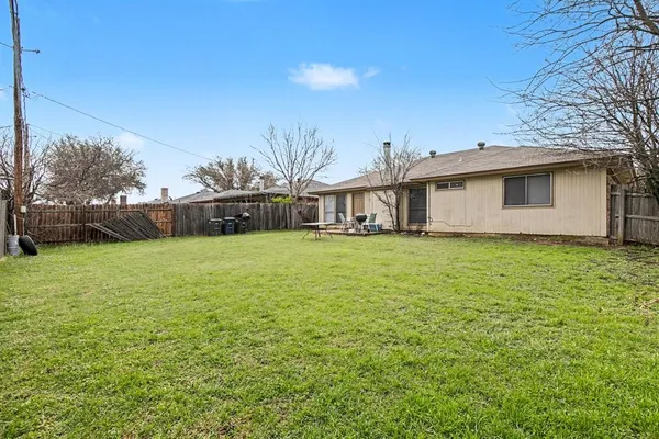 $249,996 | 2808 Southpark Lane, Fort Worth, TX 76133