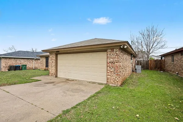 $249,996 | 2808 Southpark Lane, Fort Worth, TX 76133