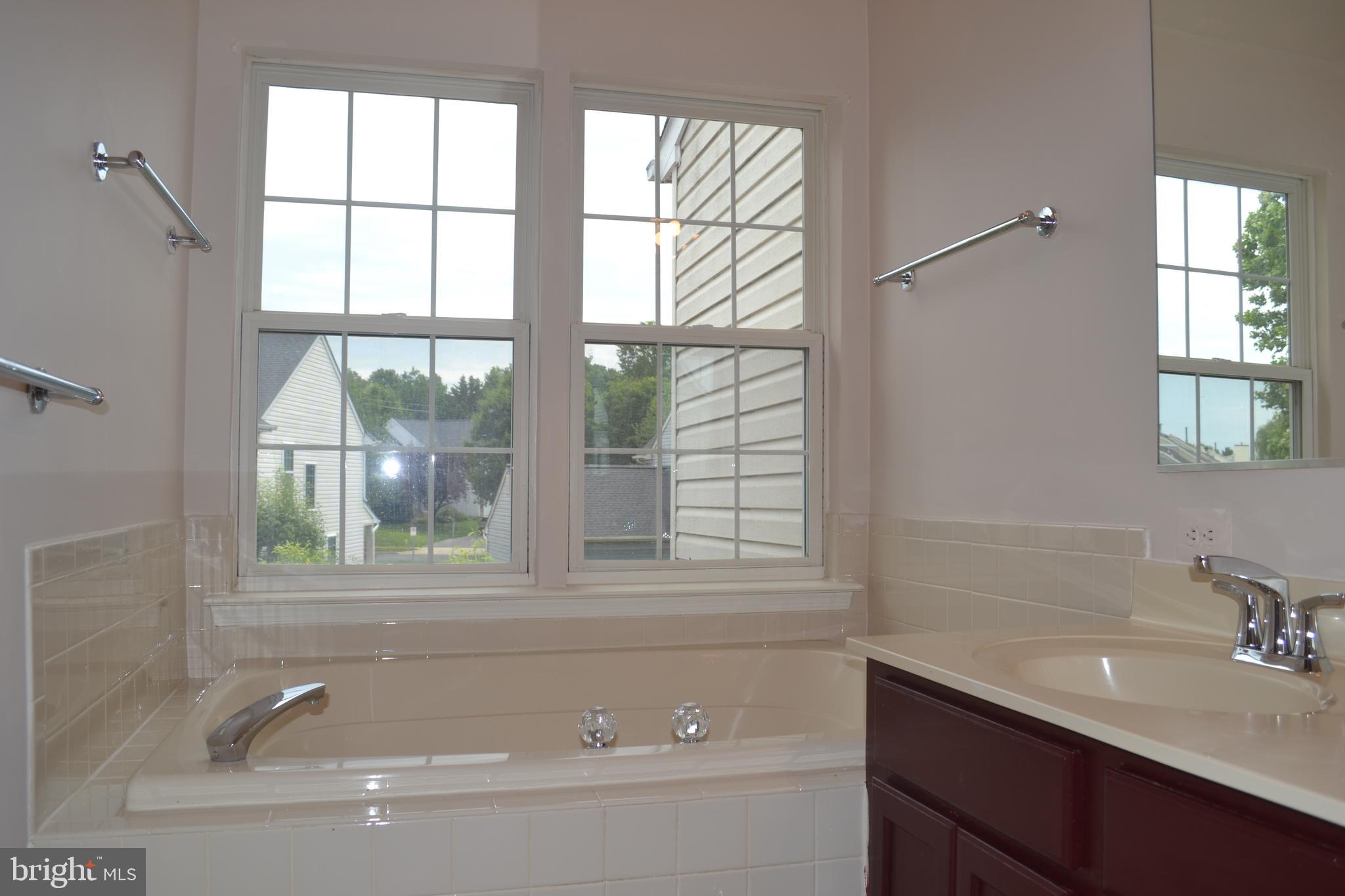 12015 Panthers Ridge Drive Germantown, MD 20876 - Photo 14 of 27 Master Bathroom