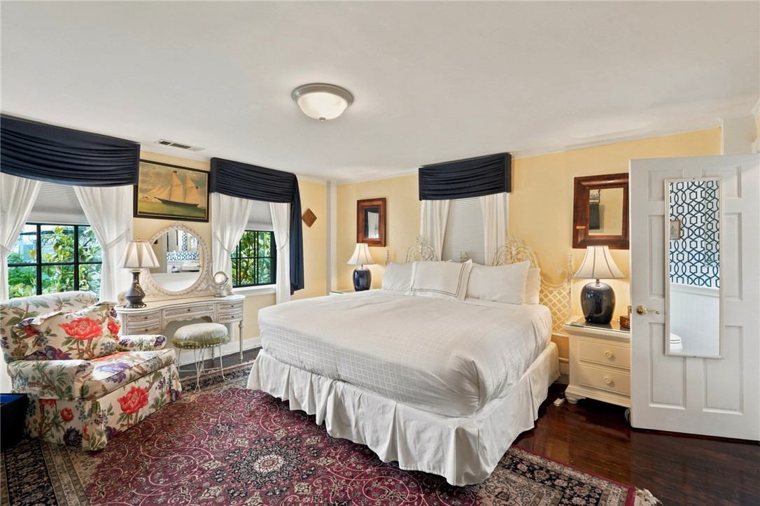 352 Spring Street Newport, RI 02840 - Photo 23 of 50 Bedroom 5 (Suite)