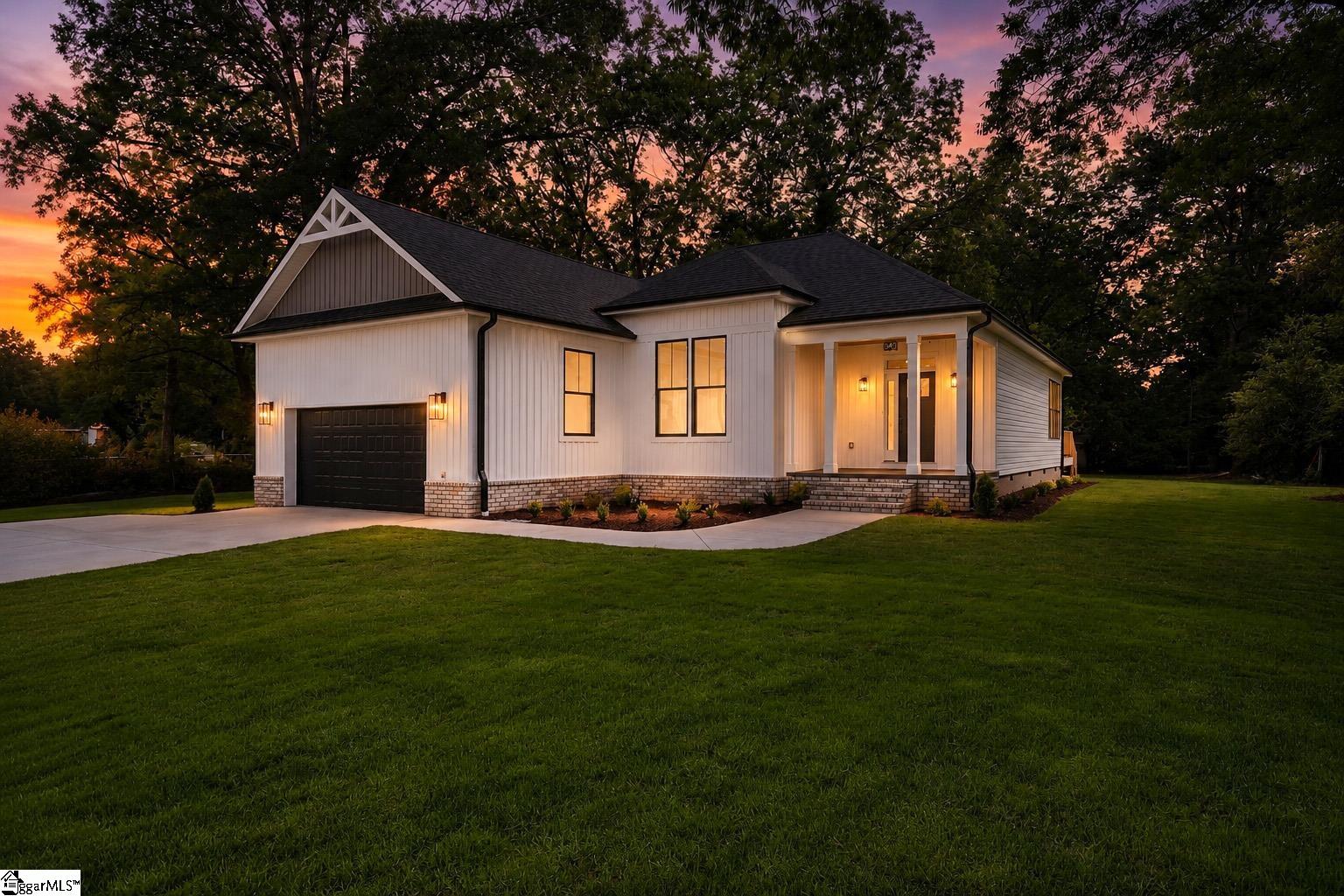 206 North Hamilton Street Williamston, SC 29697 - Photo 2 of 40