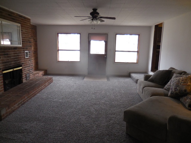 1208 Washington Street Rochester, IN 46975 - Photo 8 of 25