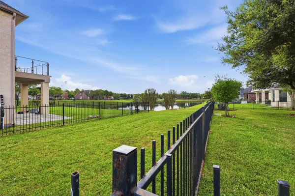 $499,990 | 20022 Glen Lake Drive, Spring, TX 77388