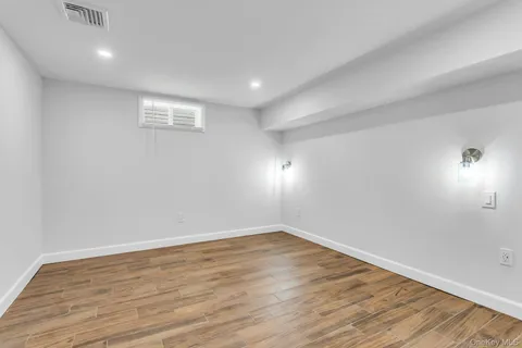 $749,000 | 1 Coles Street, Glen Cove, NY 11542