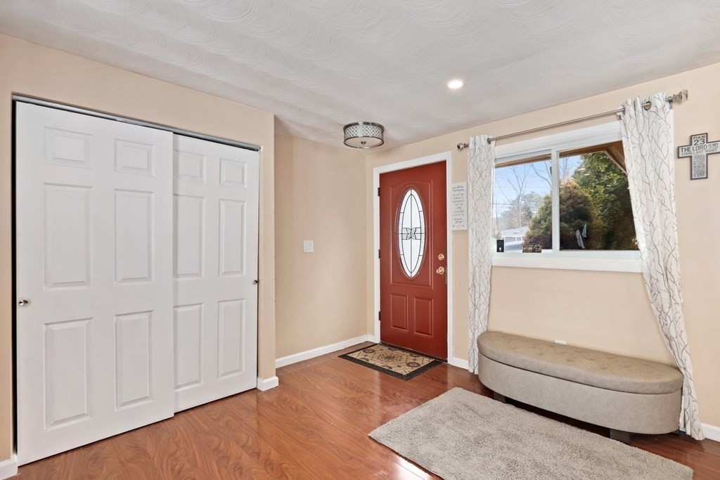 19 Jessie Road Chelmsford, MA 01824 - Photo 4 of 37 Gallery Image 4