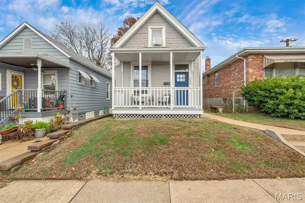 $229,900 | 2828 59th Street, St. Louis, MO 63139