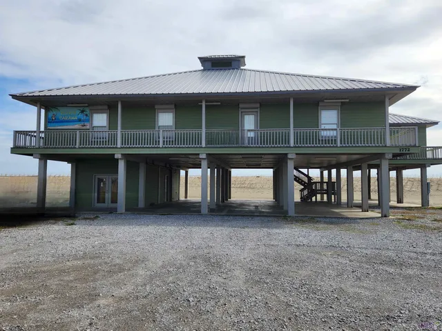 $1,400,000 | 1772 Highway 1, Grand Isle, LA 70358