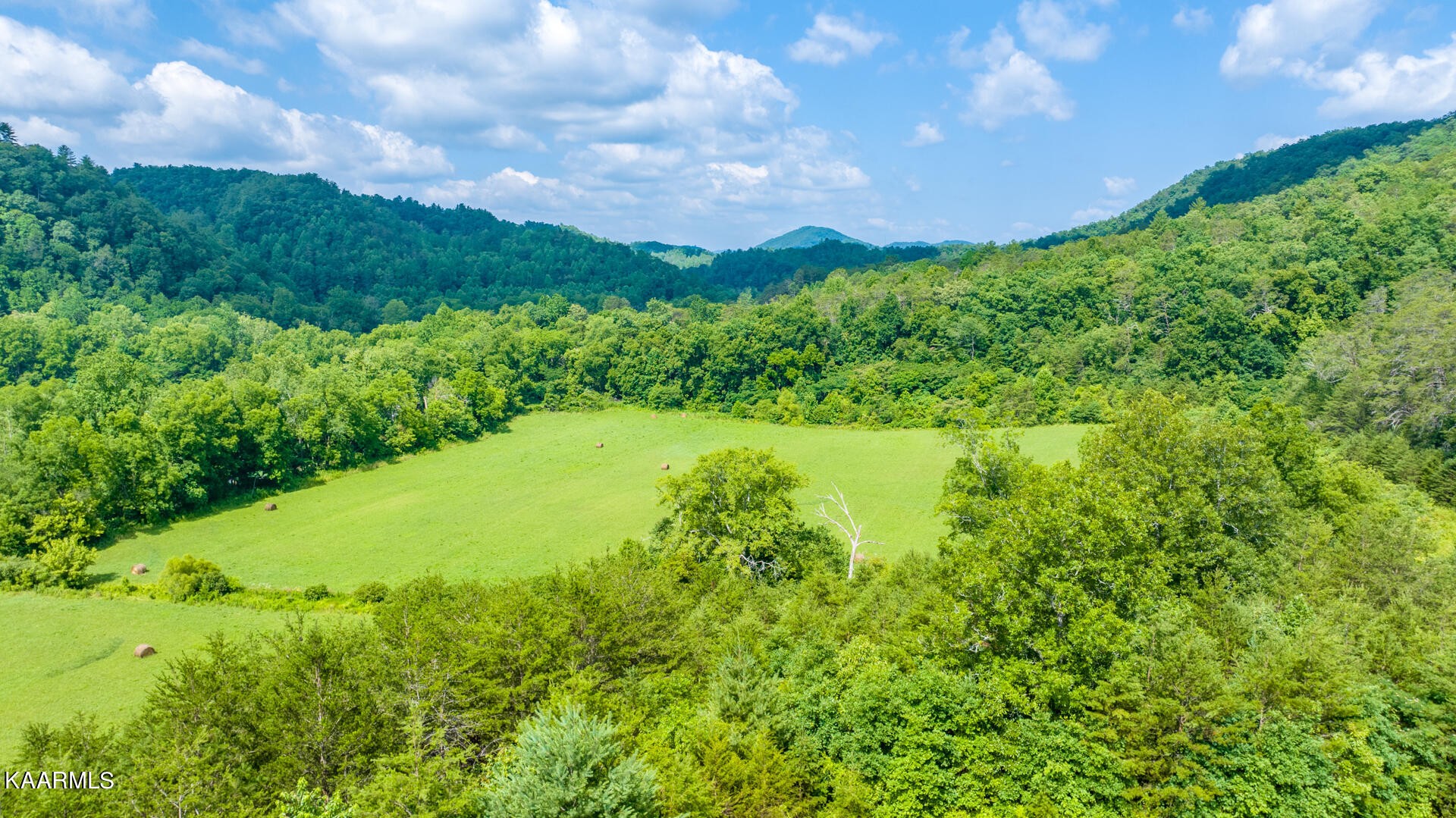 4975 Pearl Valley Road Sevierville, TN 37876 - Photo 20 of 27 Gallery Image 20