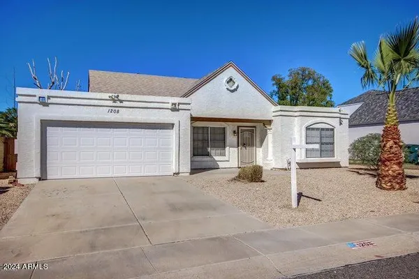 $1,975 | 1208 East Wickieup Lane, Phoenix, AZ 85024