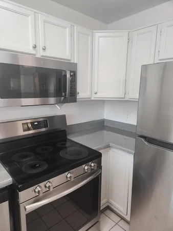 $1,975 | 1208 East Wickieup Lane, Phoenix, AZ 85024