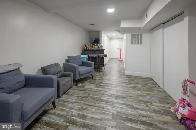 $265,000 | 103 Middlesex Street, Gloucester City, NJ 08030