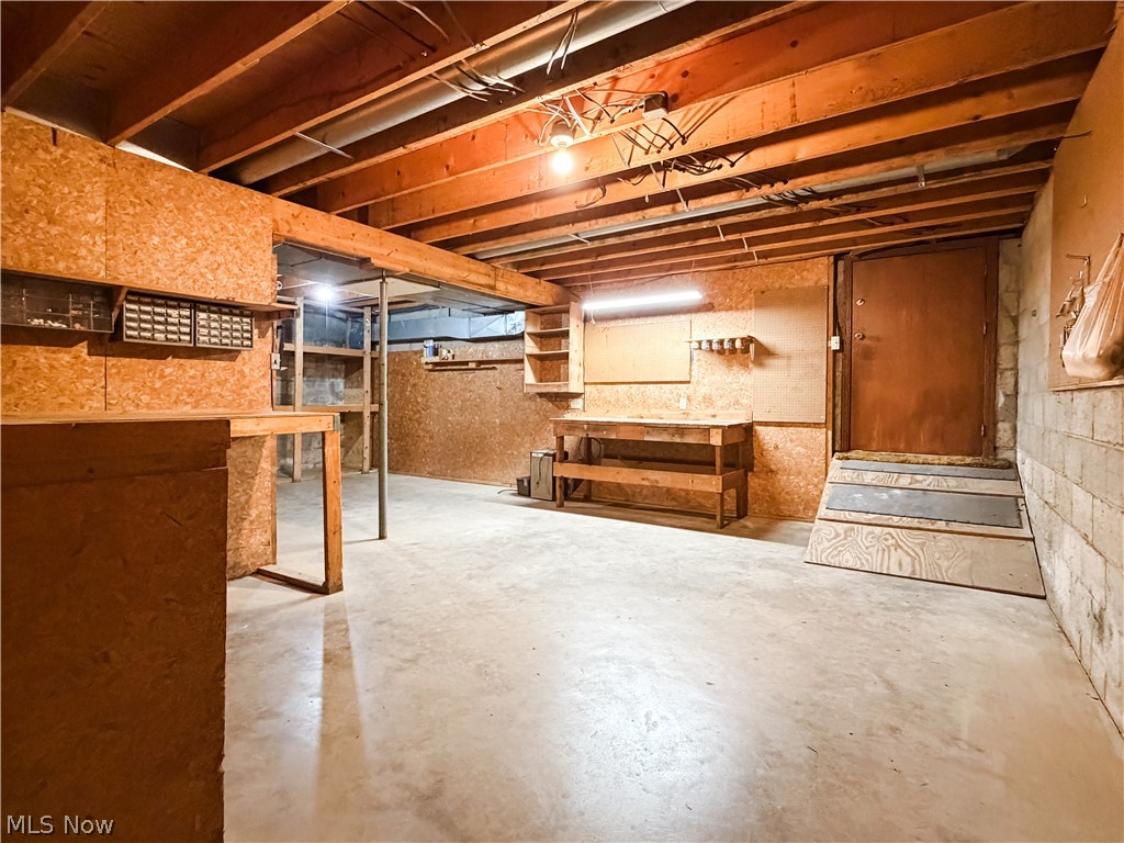 87 Cummins Street Washington, WV 26181 - Photo 31 of 45 basement workshop