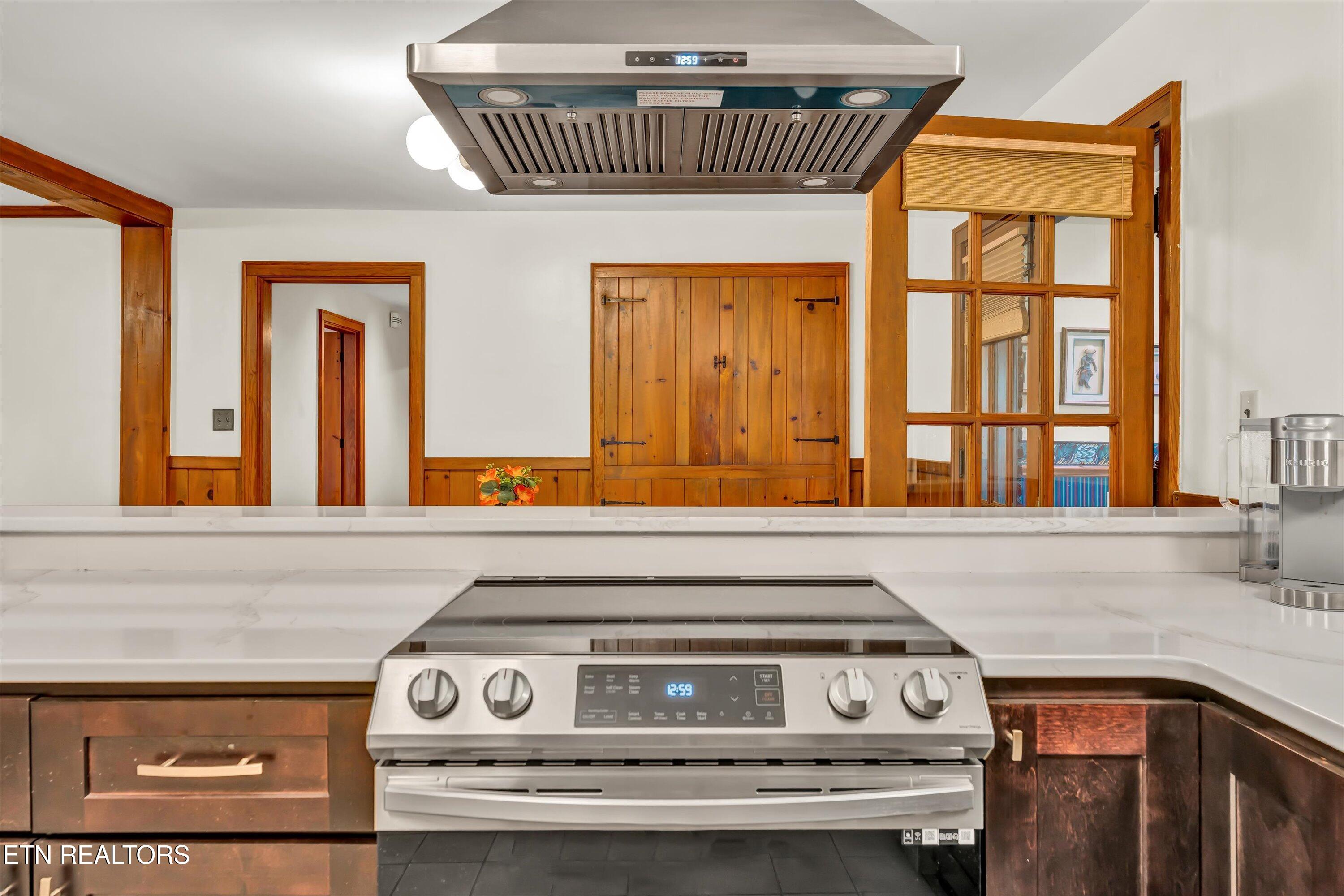 1604 Riverside Road Knoxville, TN 37914 - Photo 8 of 27 10-1604 Riverside Rd-10